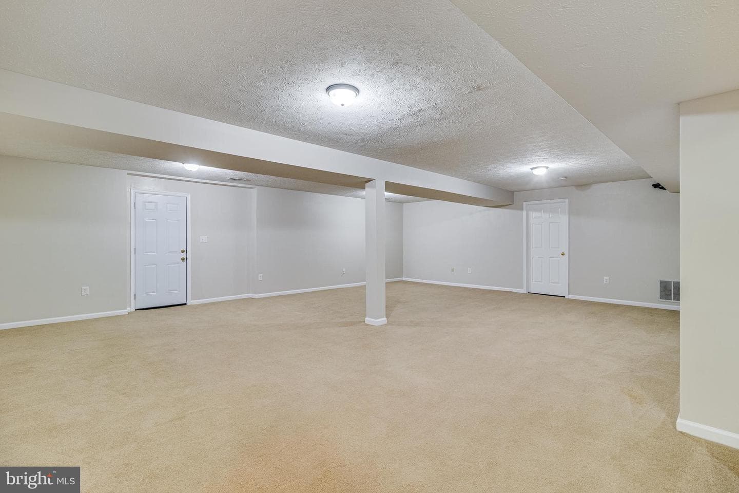 2295 Sansbury Drive photo 34