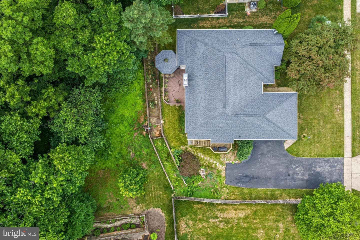 7935 Eagle View Drive photo 40