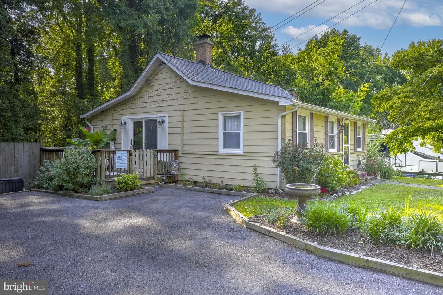 5130 Rosemary Drive photo 3