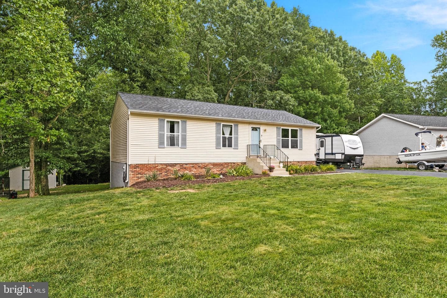 7860 Pine Blvd, Lusby
