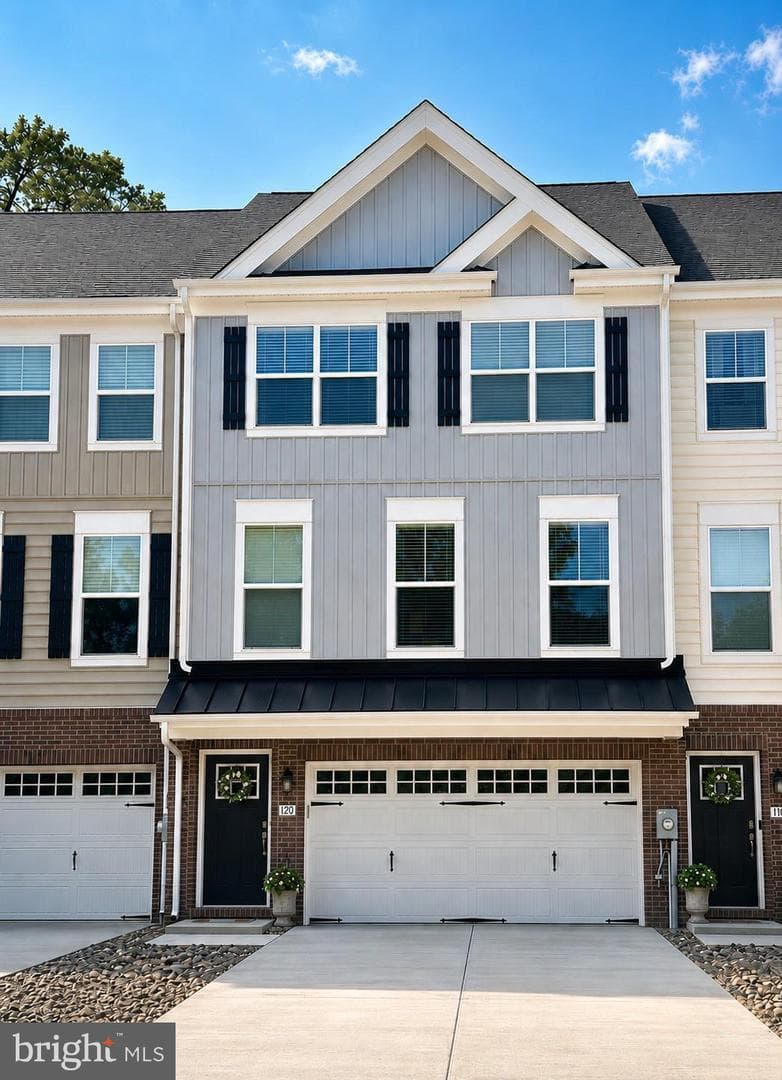 120 Oyster Bay Place, Solomons