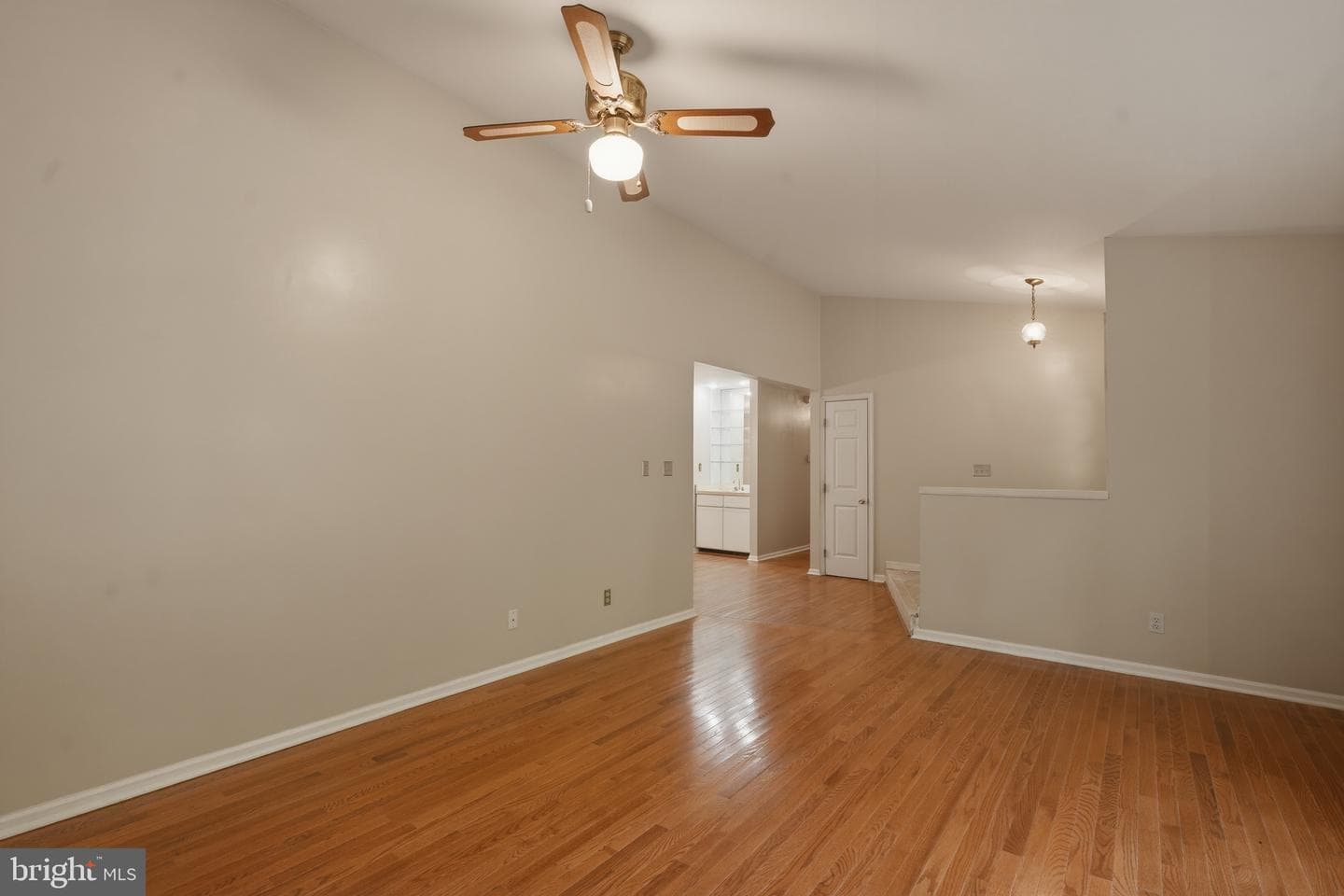 262 Elkins Lane photo 9
