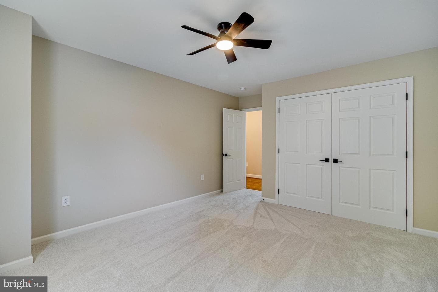 145 Chesapeake Avenue photo 40