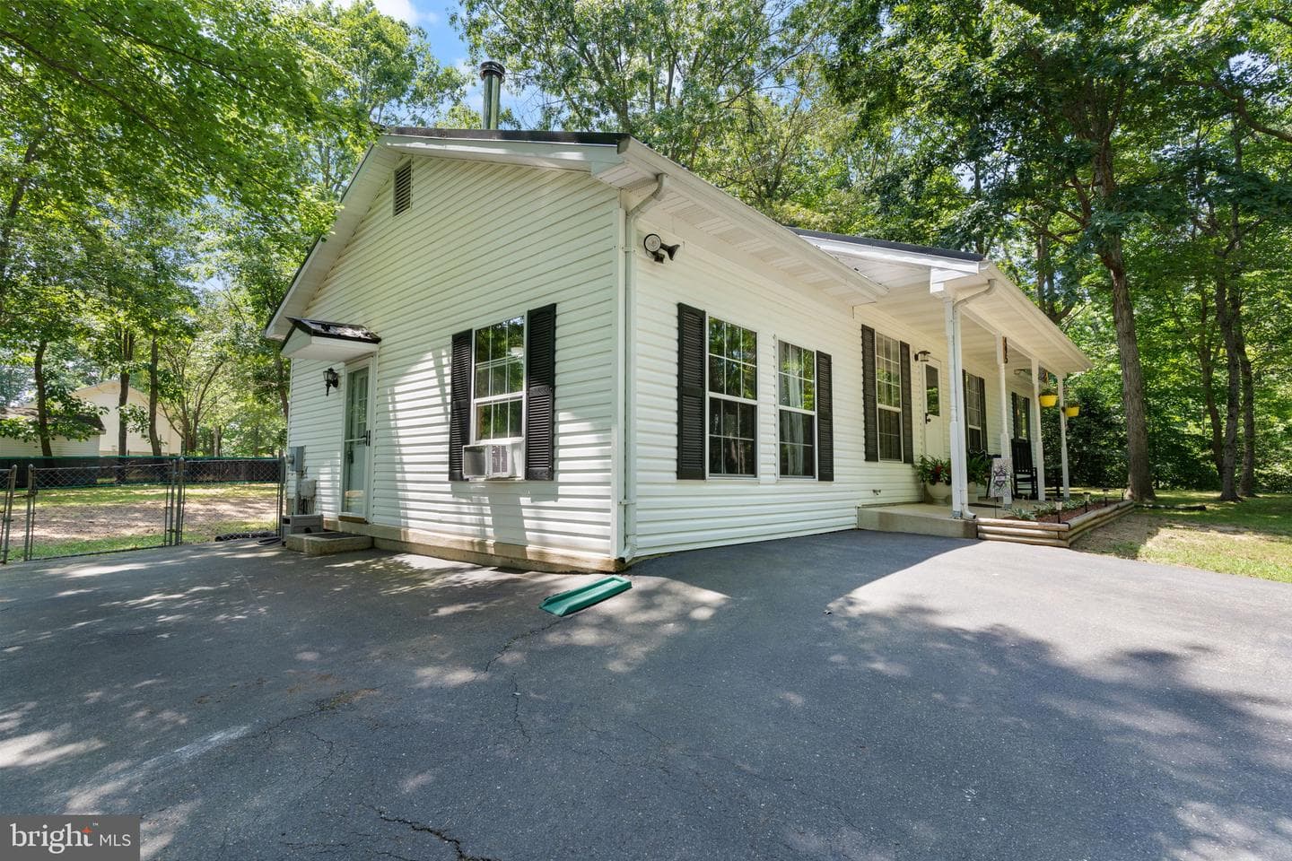 495 Short Court photo 3