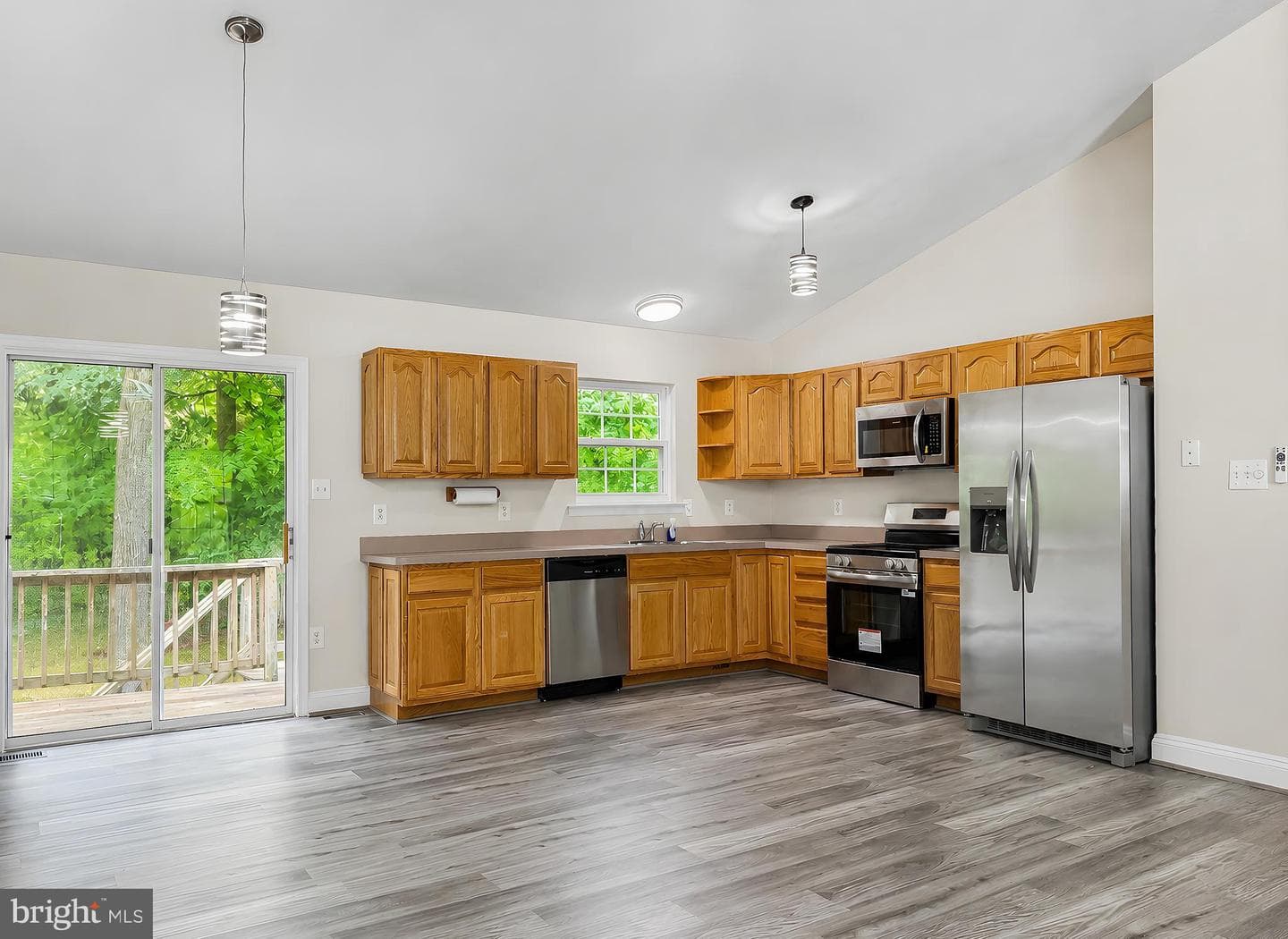 673 Running Fox Road photo 5
