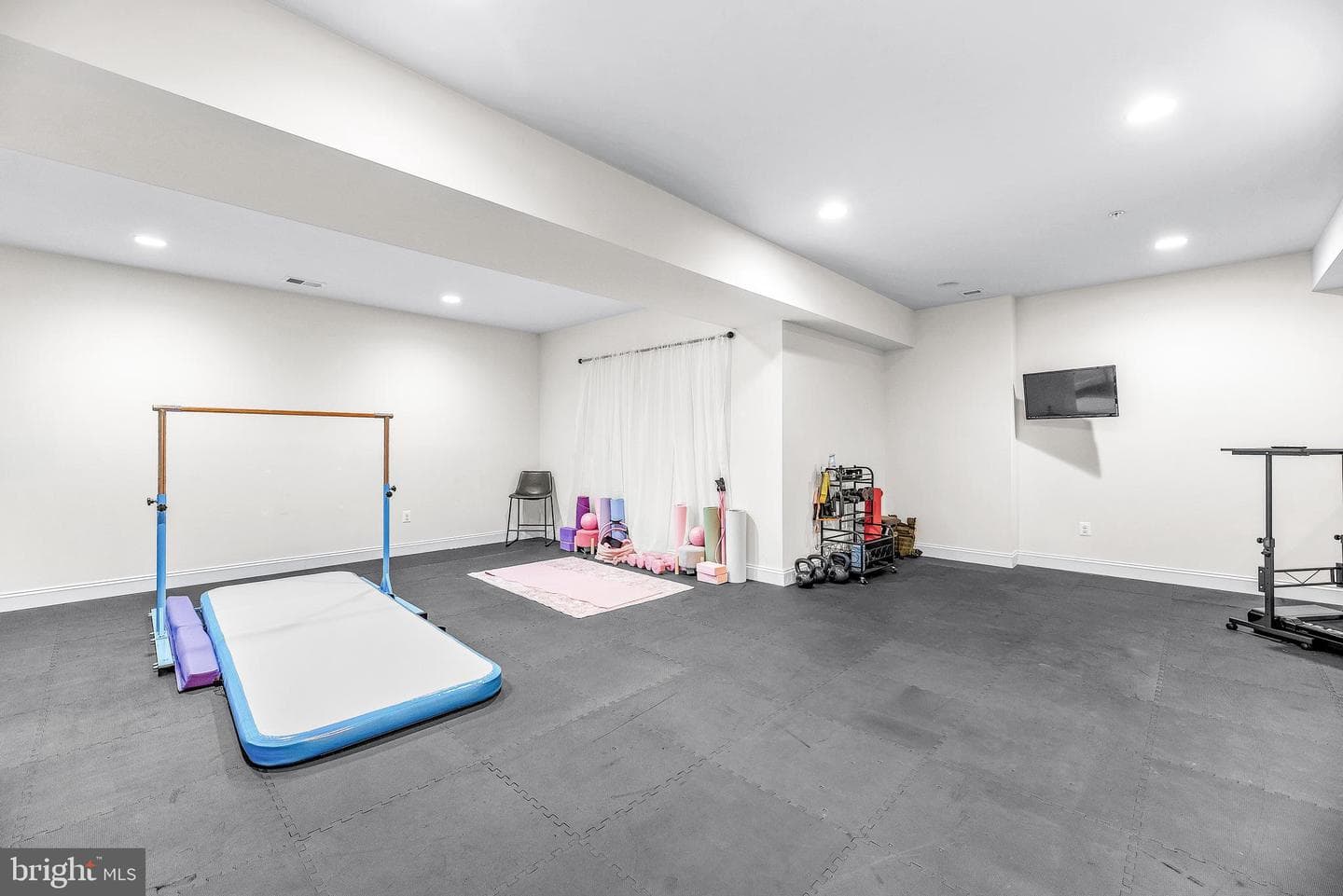 4485 Bristol Drive photo 14