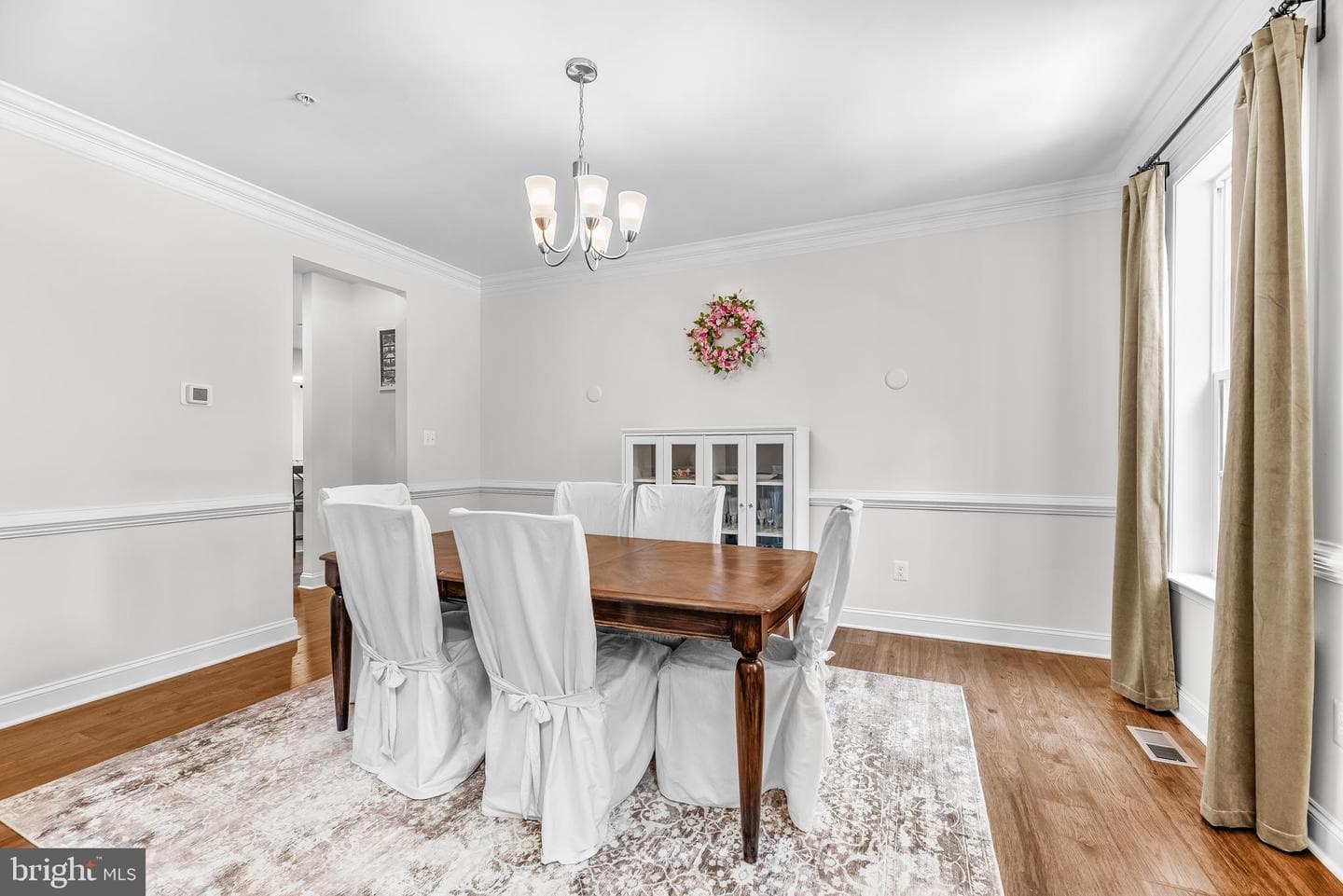 4485 Bristol Drive photo 4