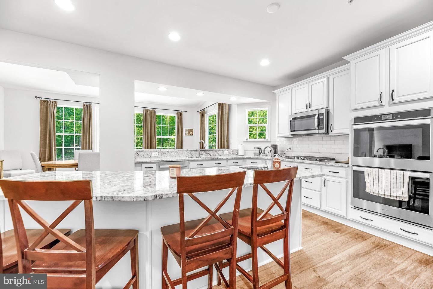 4485 Bristol Drive photo 8