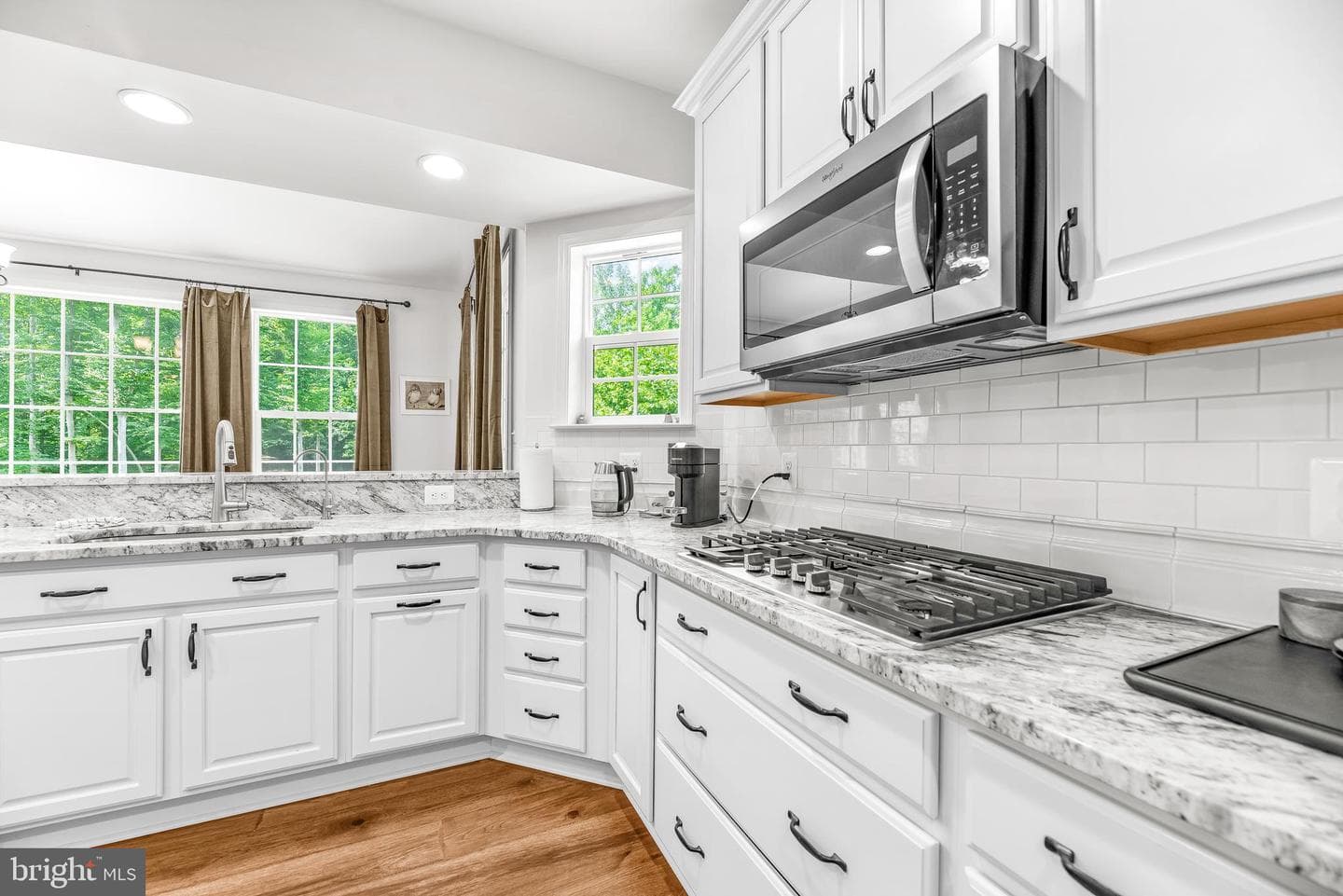 4485 Bristol Drive photo 9