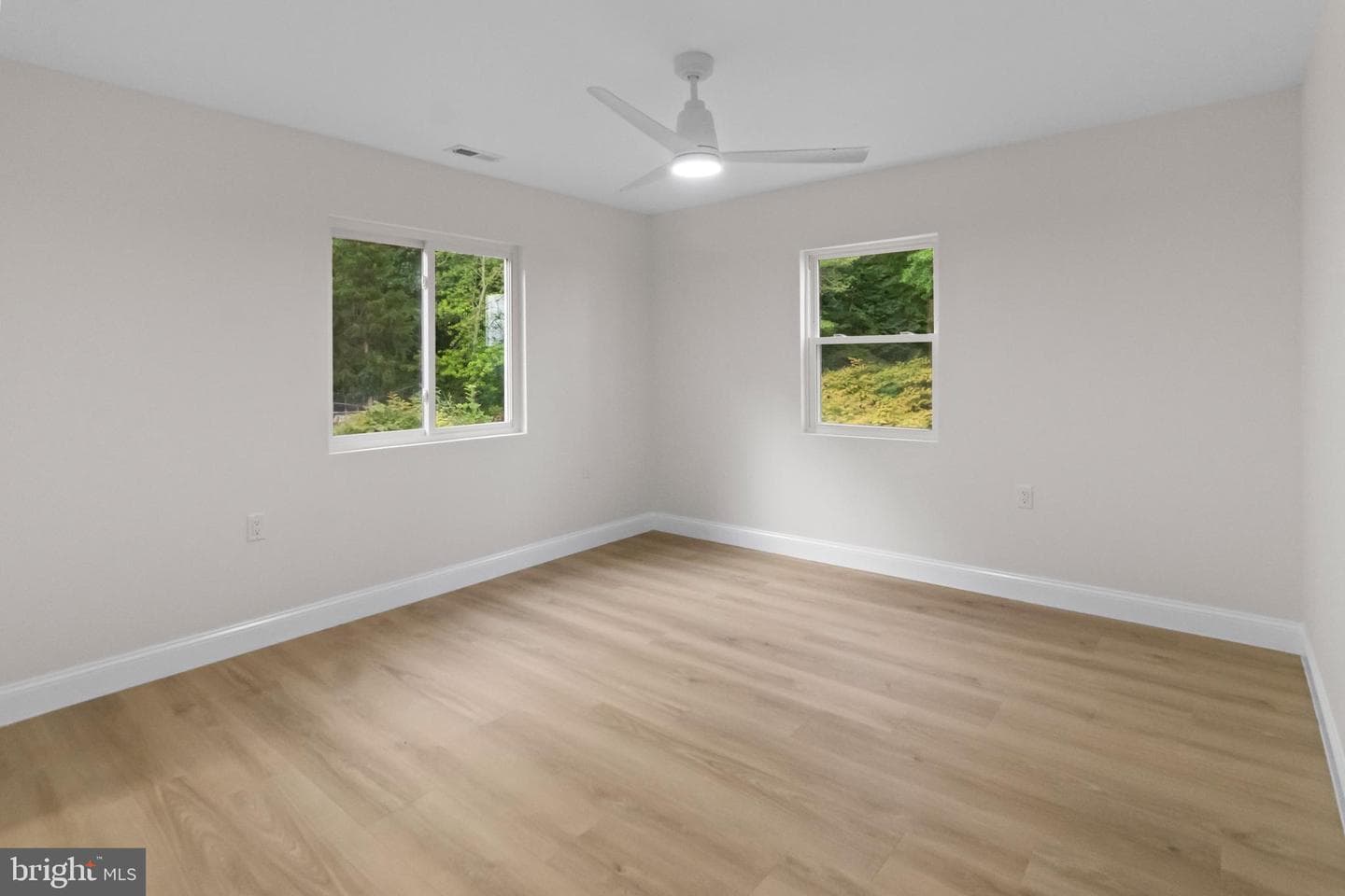 333 Bay Avenue photo 35