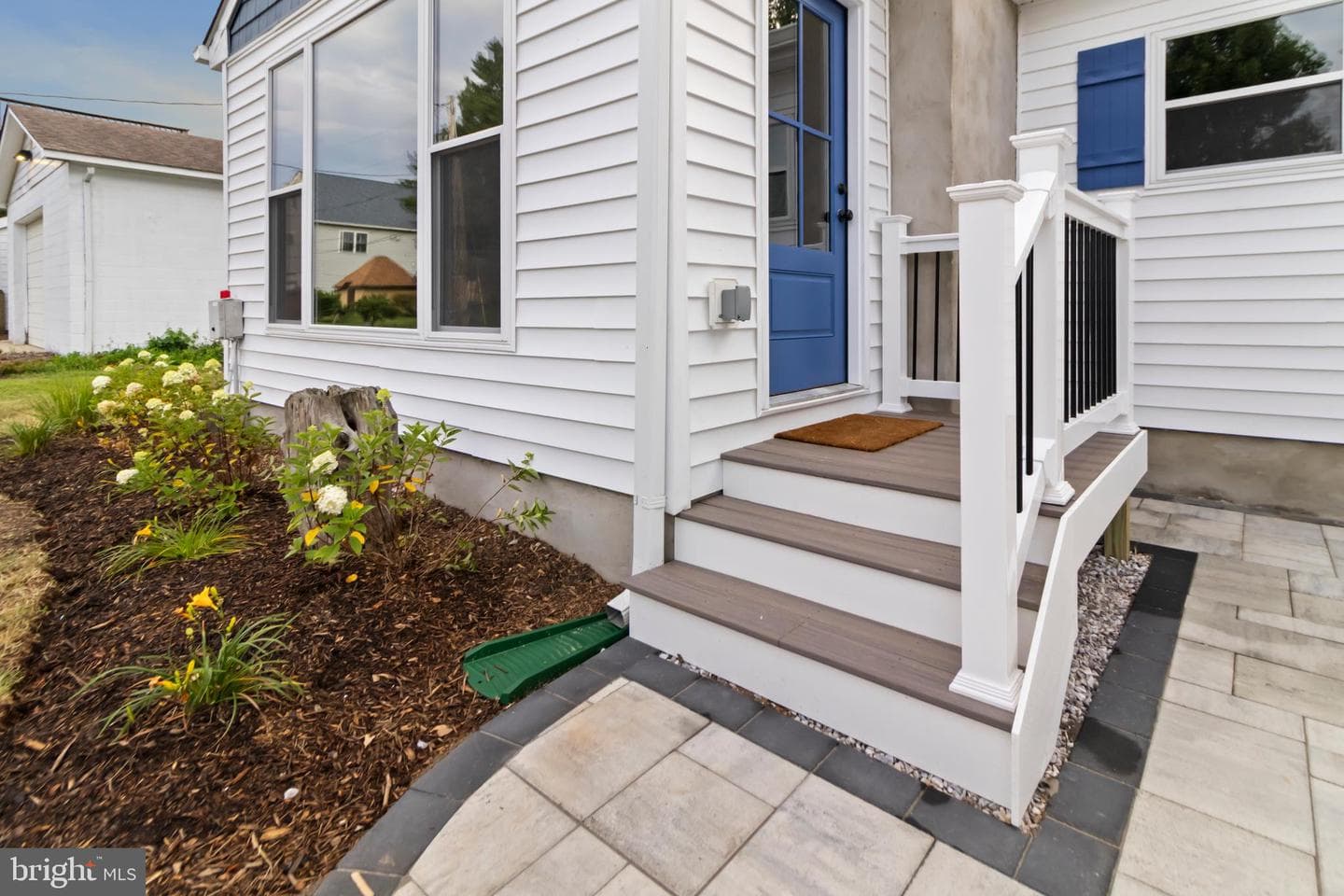 333 Bay Avenue photo 37