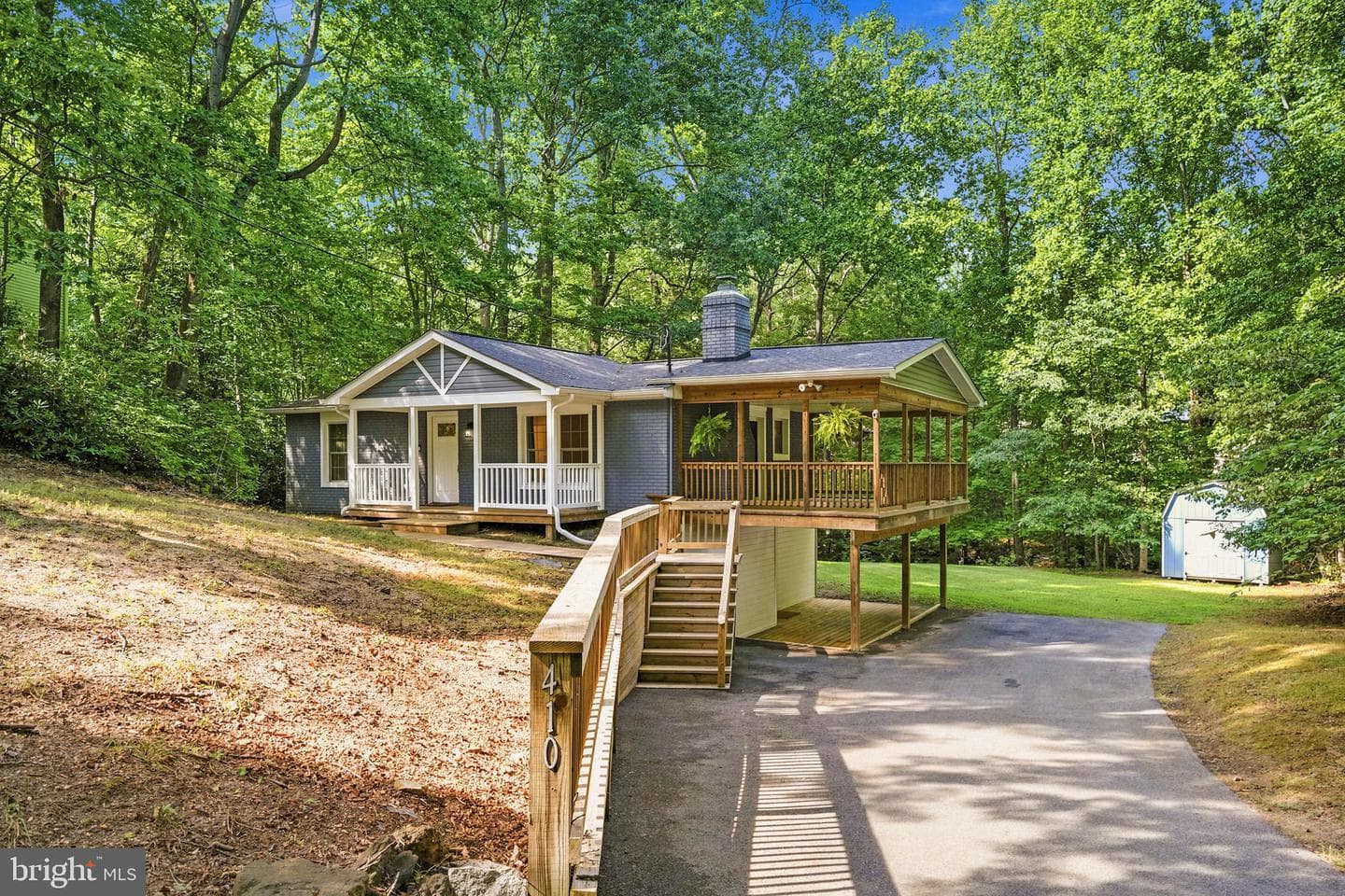 410 Hawthorne Court, Lusby