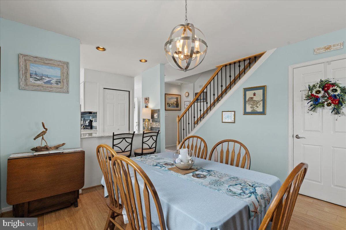8337 Bay Crest Court photo 21