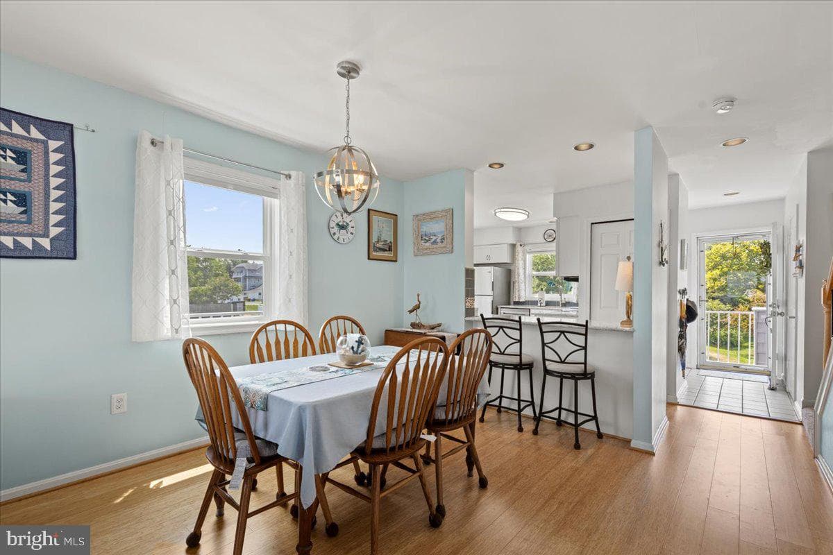 8337 Bay Crest Court photo 23