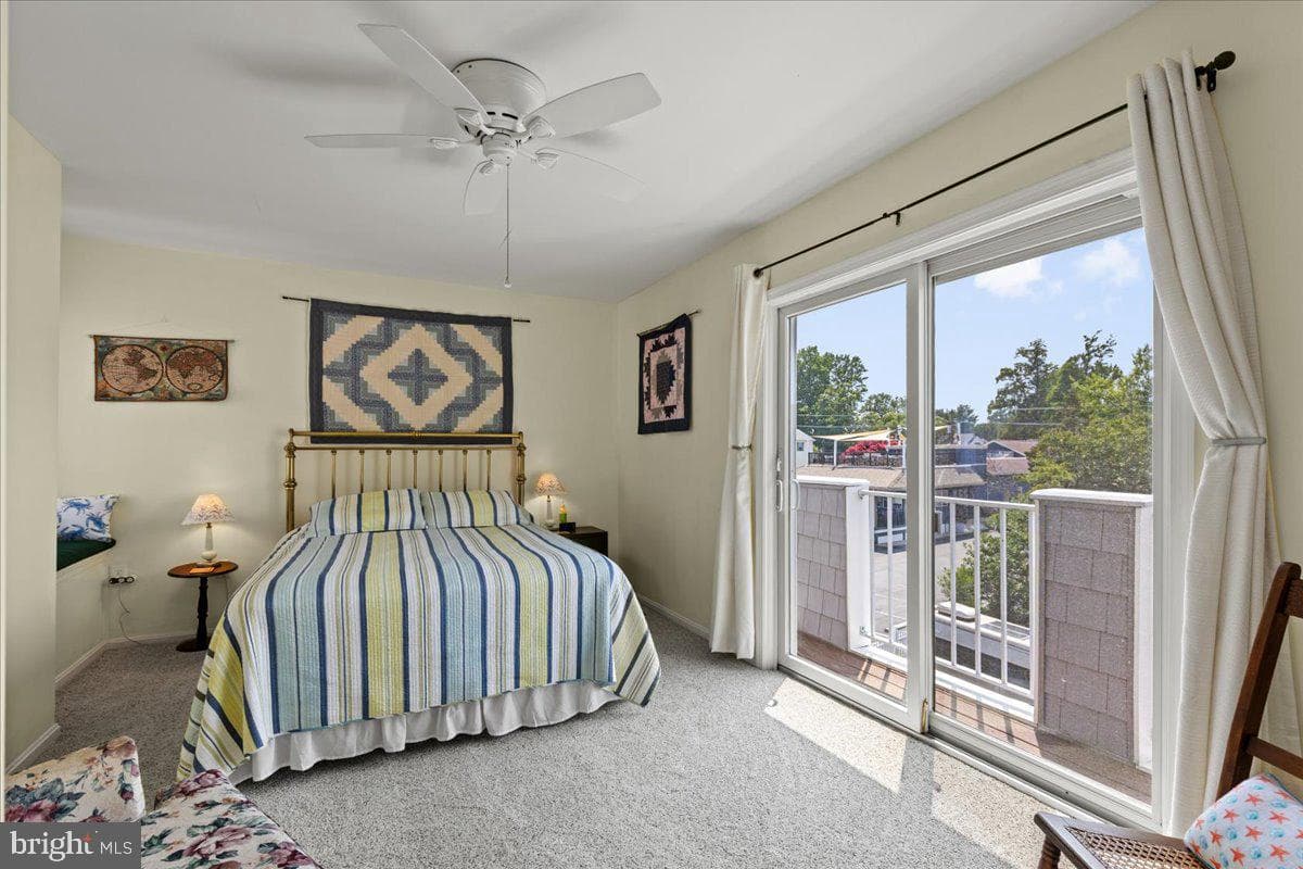 8337 Bay Crest Court photo 37