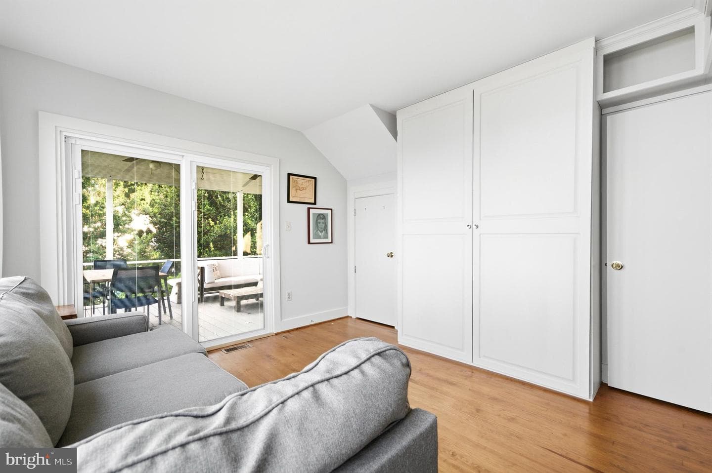 5424 Beach Drive photo 36
