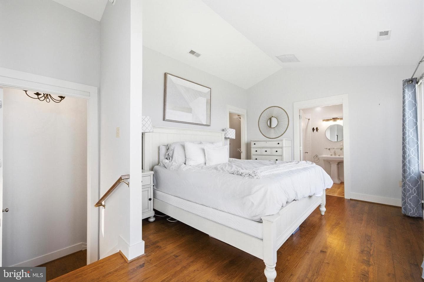 5424 Beach Drive photo 43