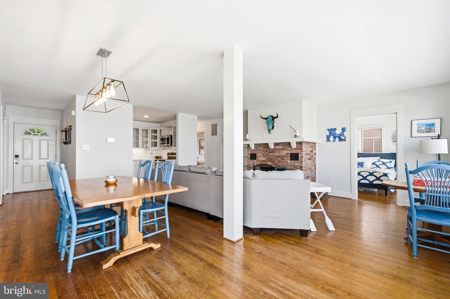 5424 Beach Drive photo 7
