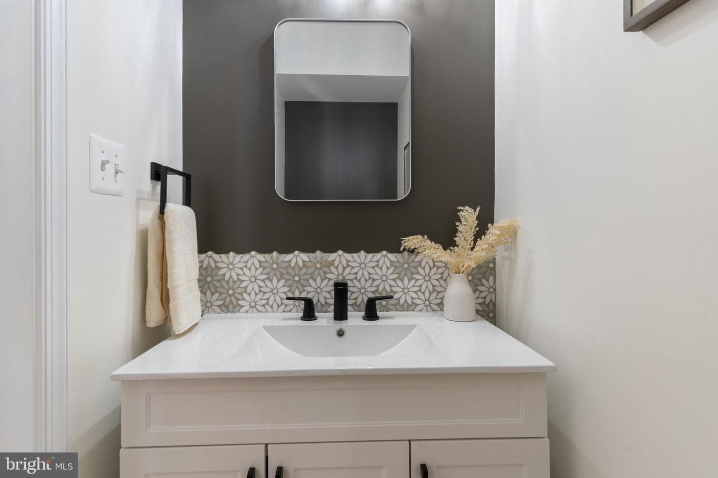 4735 Paul Hance Road photo 24