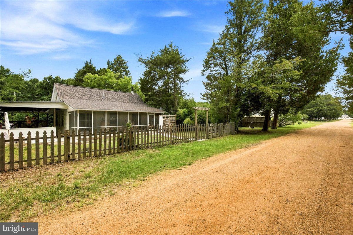 3015 Lighthouse Boulevard, Lusby