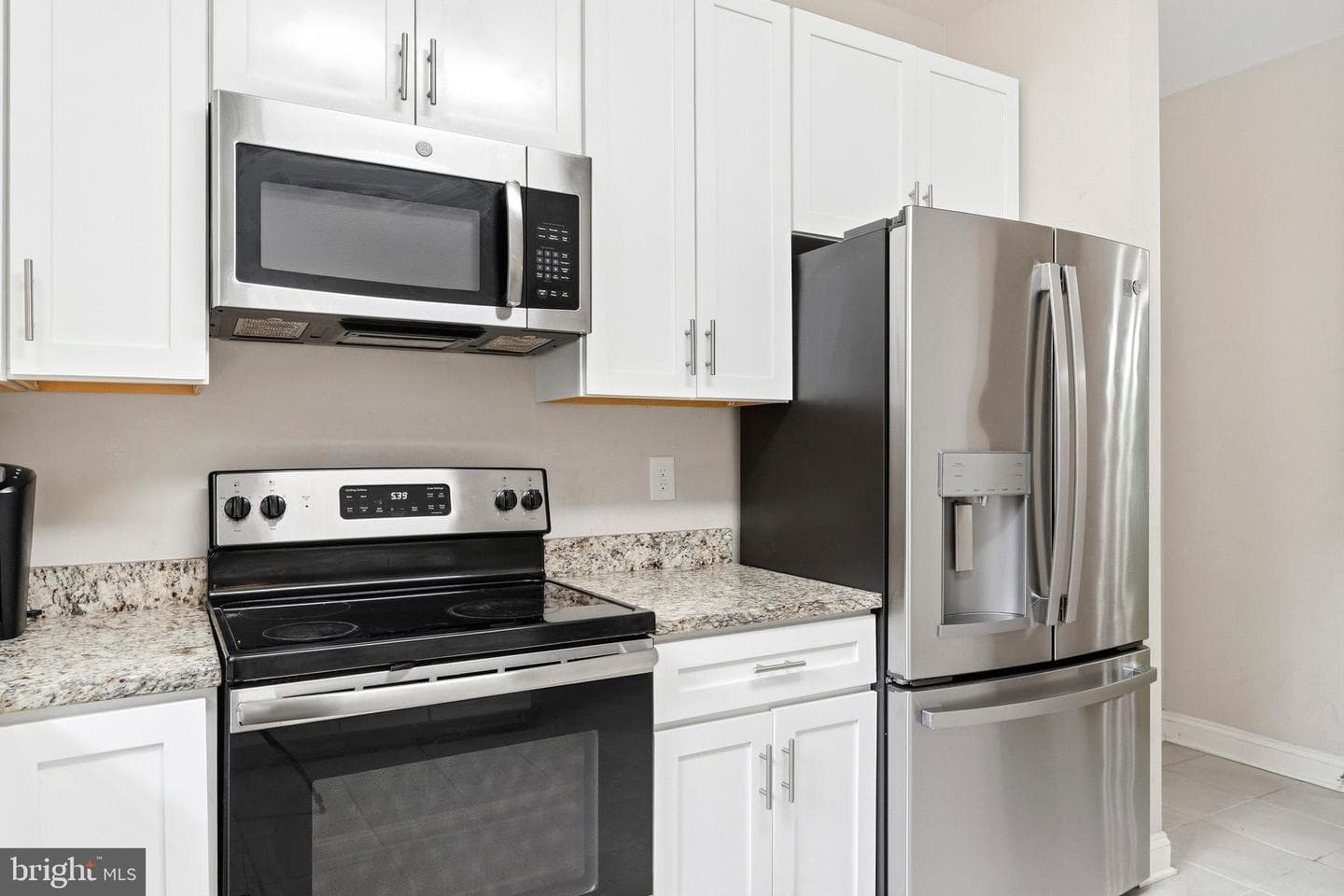 5335 Majesty Lane photo 16
