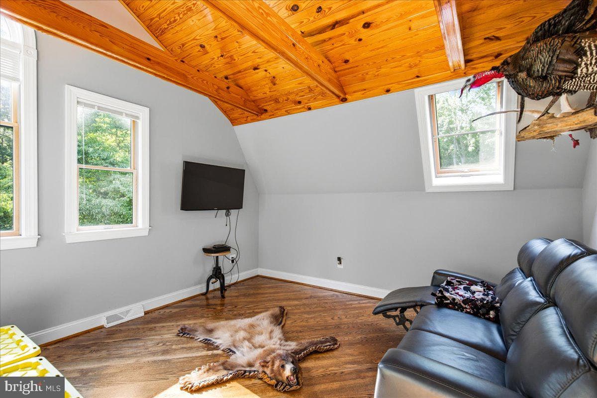 7785 Swan Lane photo 42