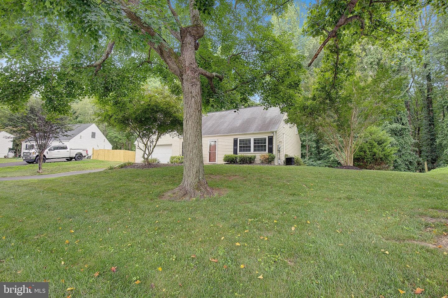 4305 Cassell Boulevard photo 29