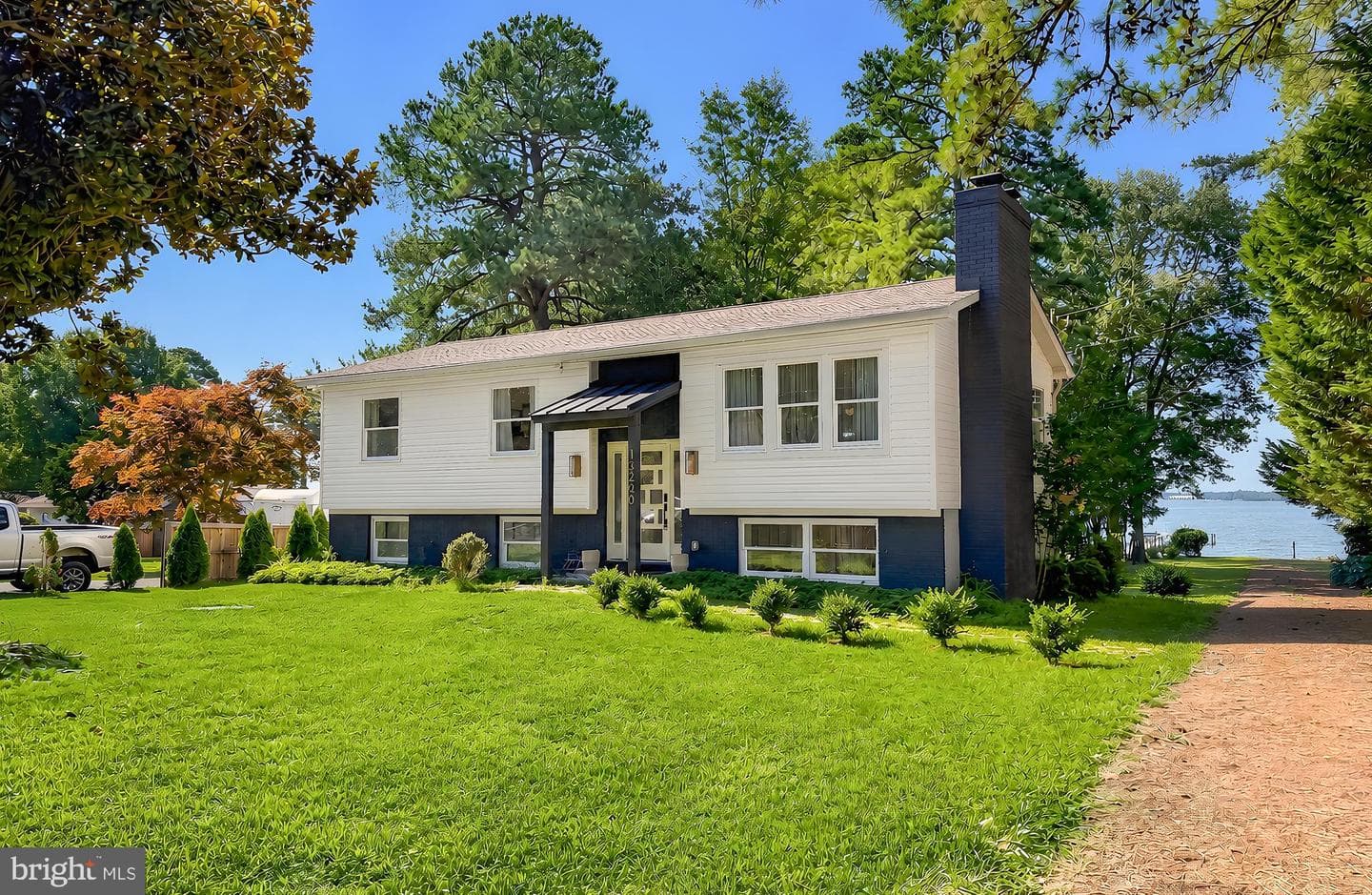13240 Trenton Avenue photo 1