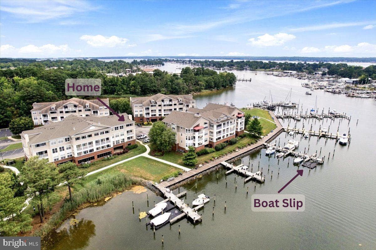 534 Oyster Bay Place #401 photo 1