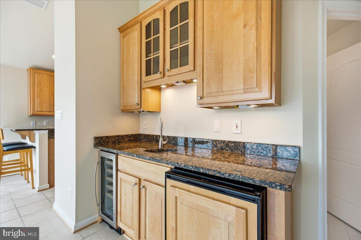 534 Oyster Bay Place #401 photo 12
