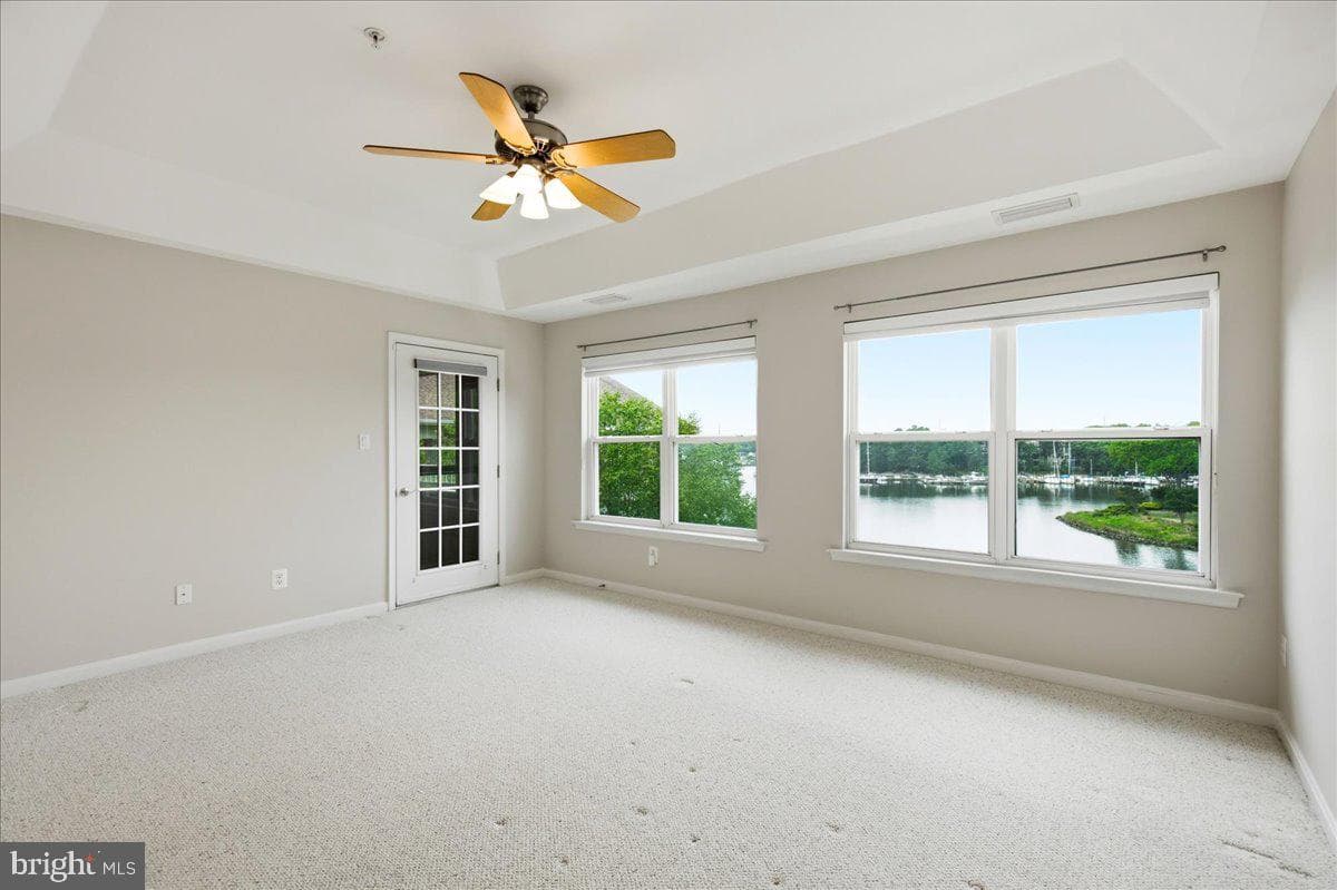 534 Oyster Bay Place #401 photo 28