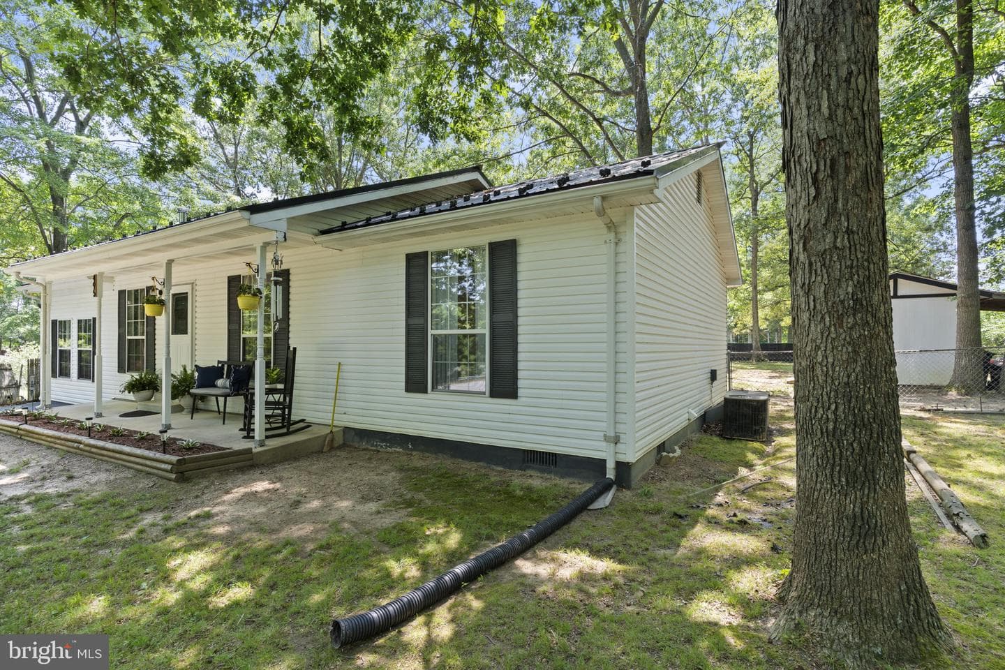 495 Short Court photo 4