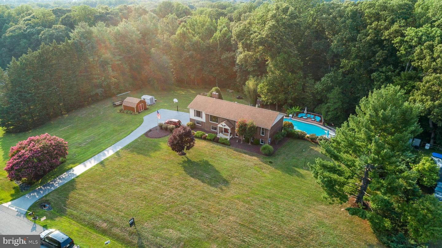 3131 Ashwood Drive, Dunkirk