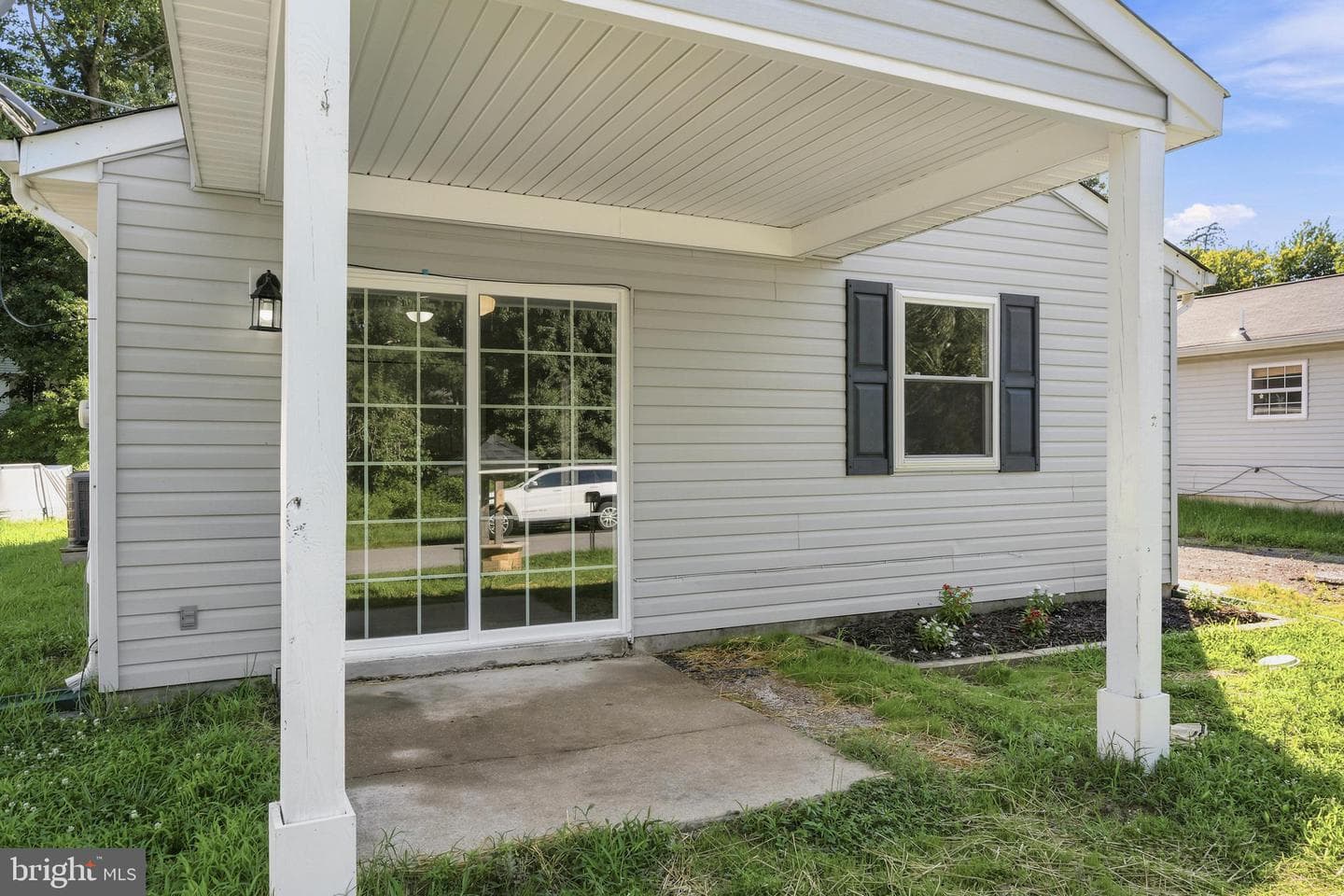 650 Field Road photo 3