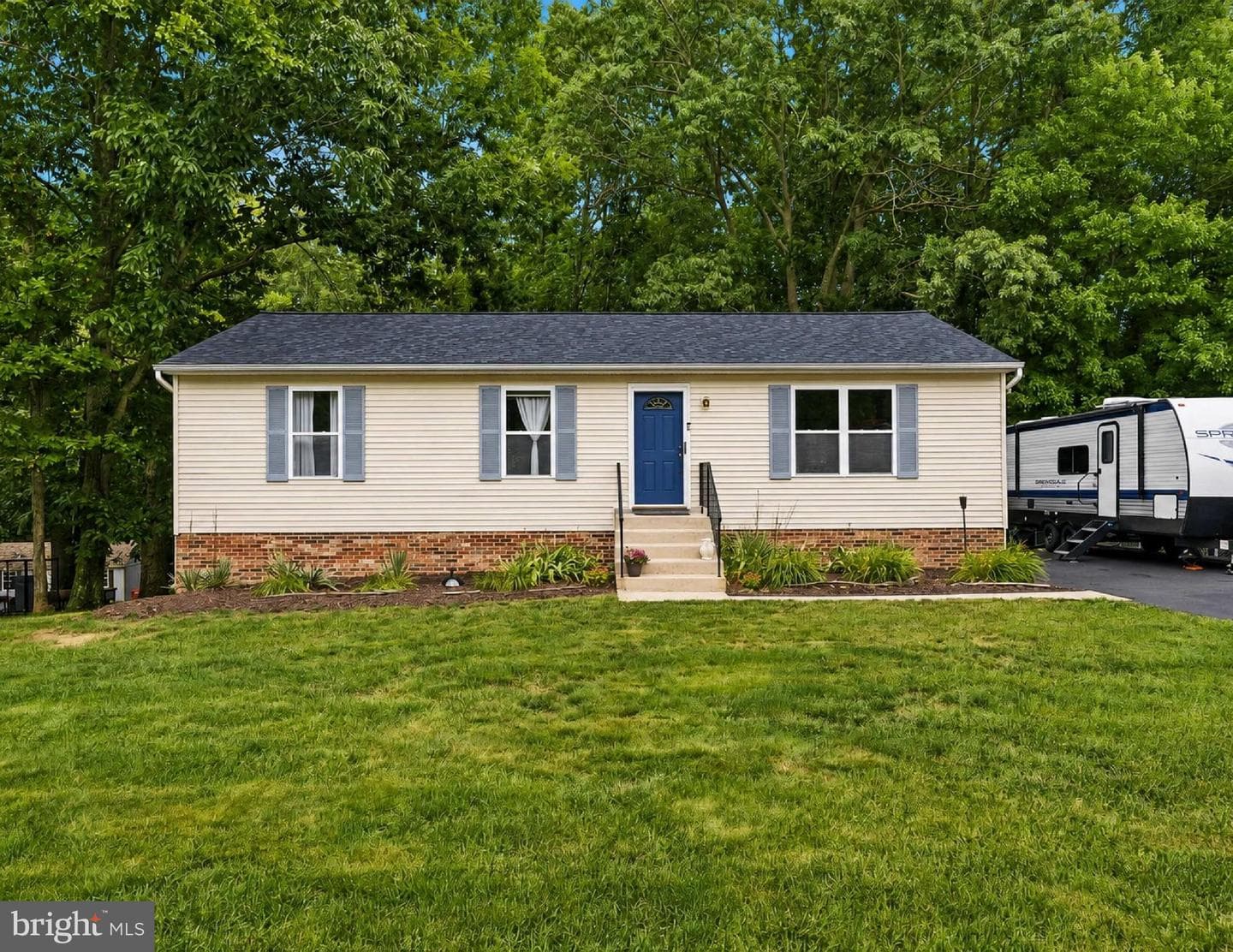 7860 Pine Boulevard, Lusby