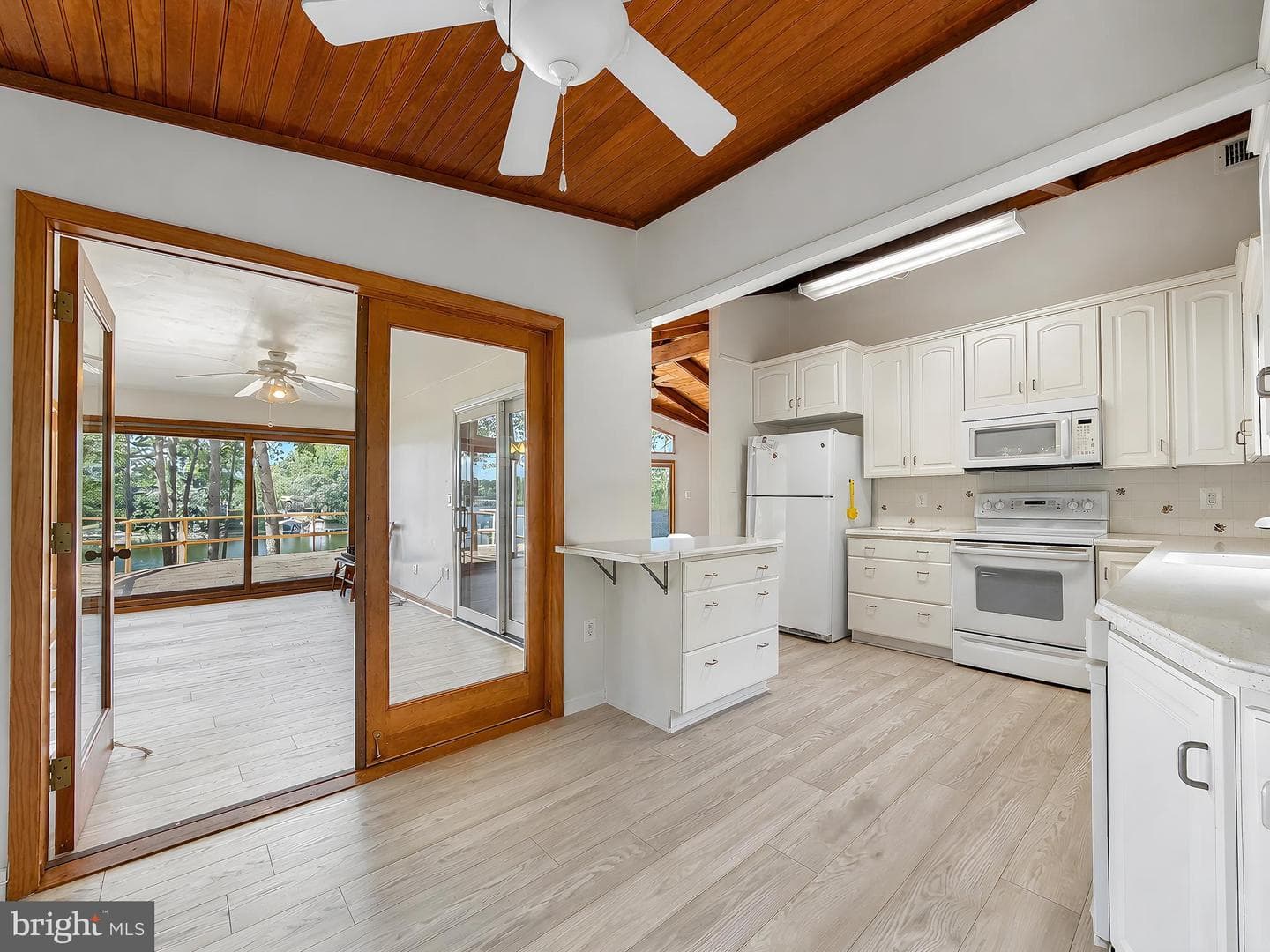 13535 Marine Avenue photo 17