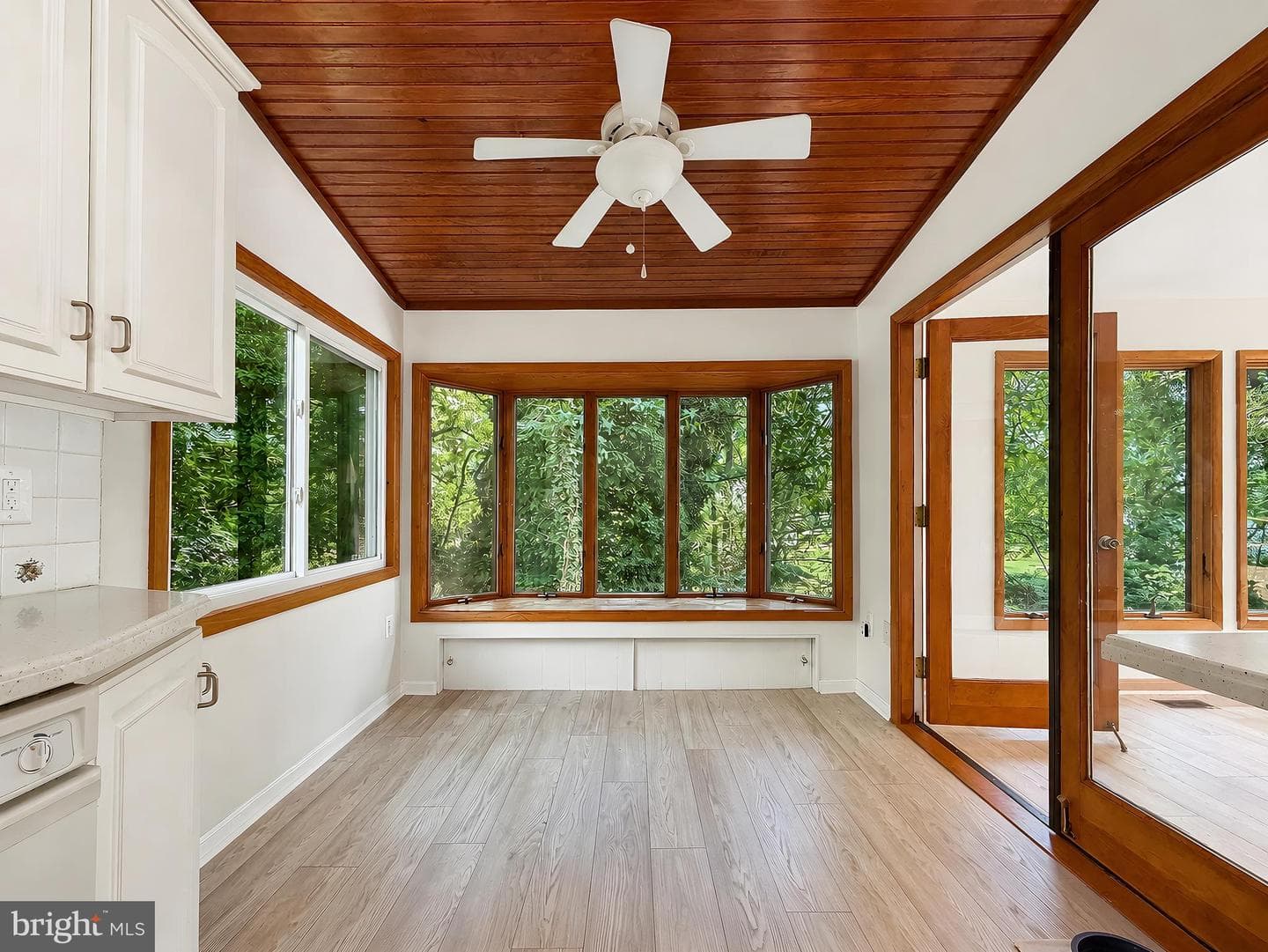 13535 Marine Avenue photo 19