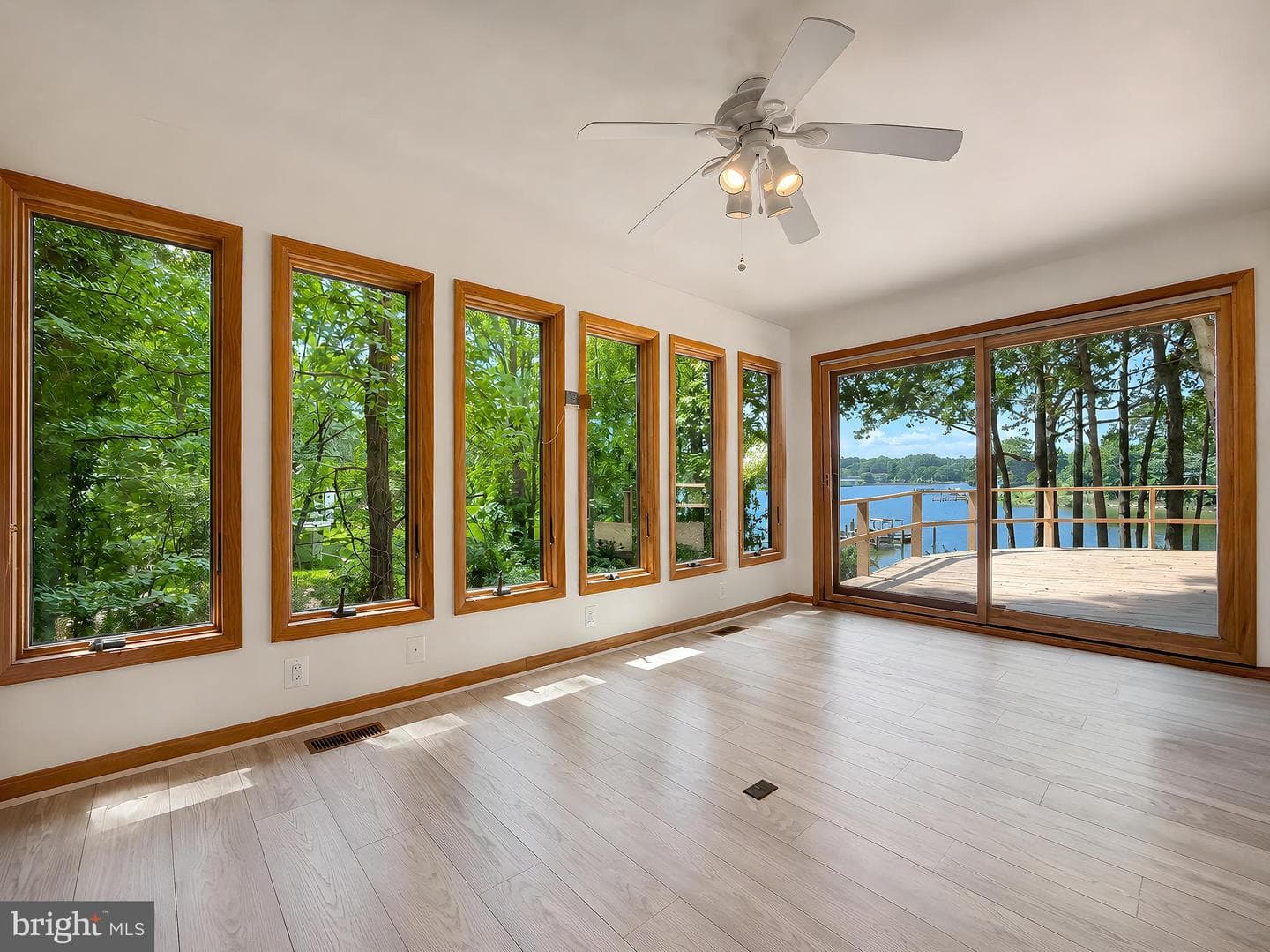13535 Marine Avenue photo 22