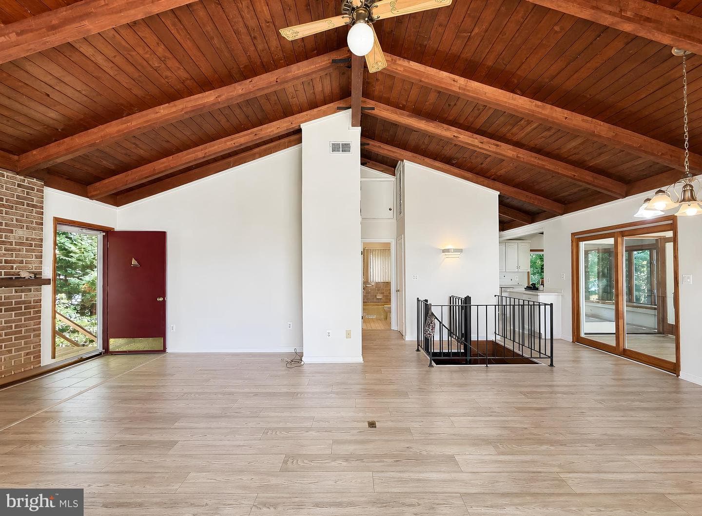13535 Marine Avenue photo 8