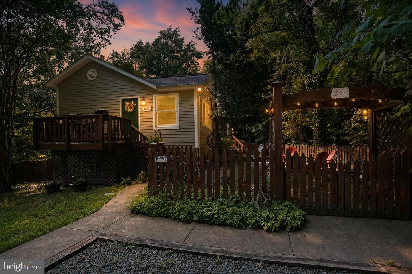 2220 Vern Road photo 2