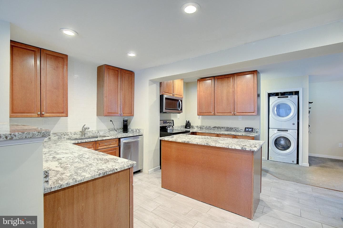 165 Central Drive photo 8