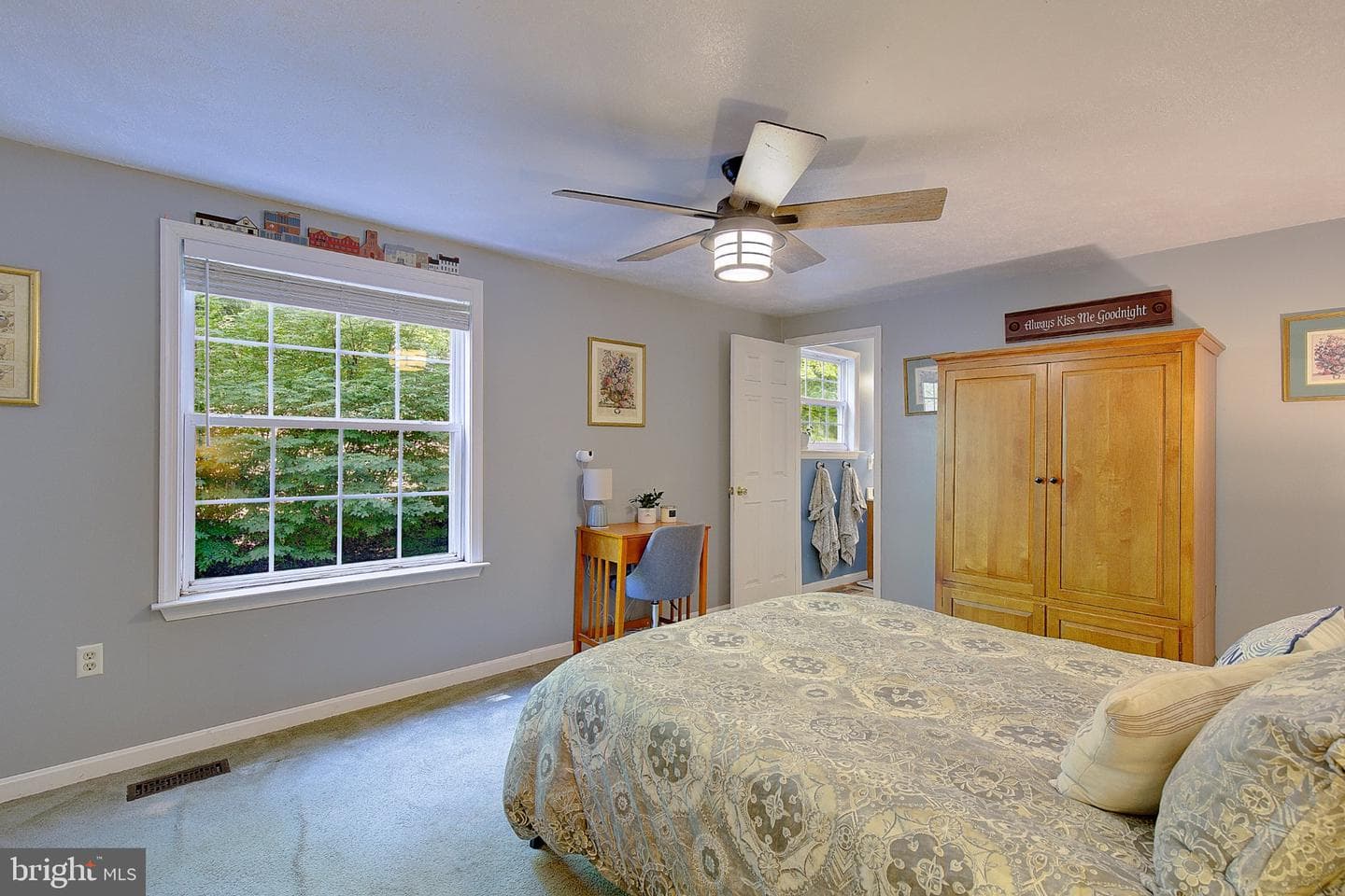 514 Meadow photo 16