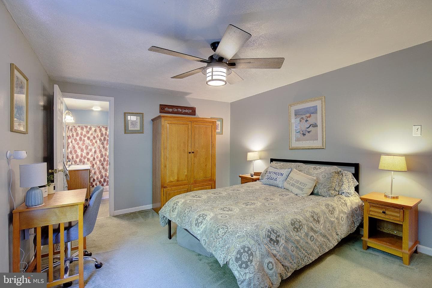 514 Meadow photo 17
