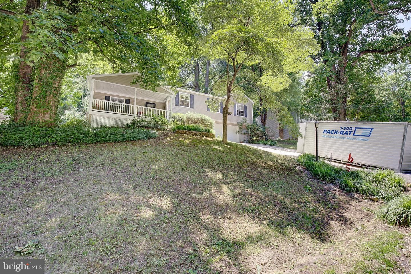 514 Meadow photo 32