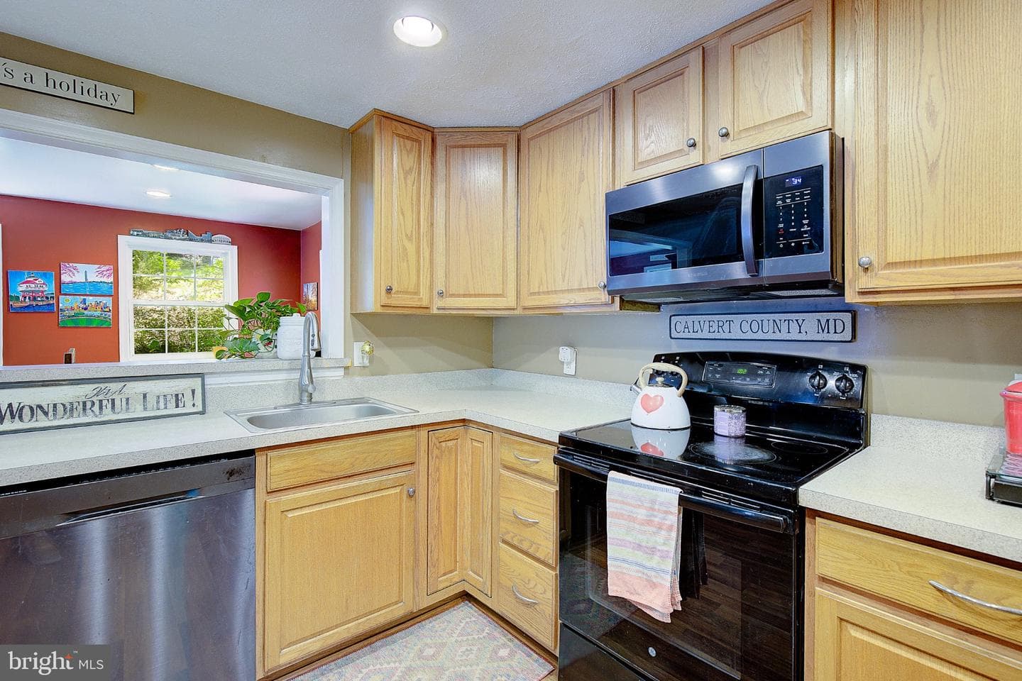 514 Meadow photo 8