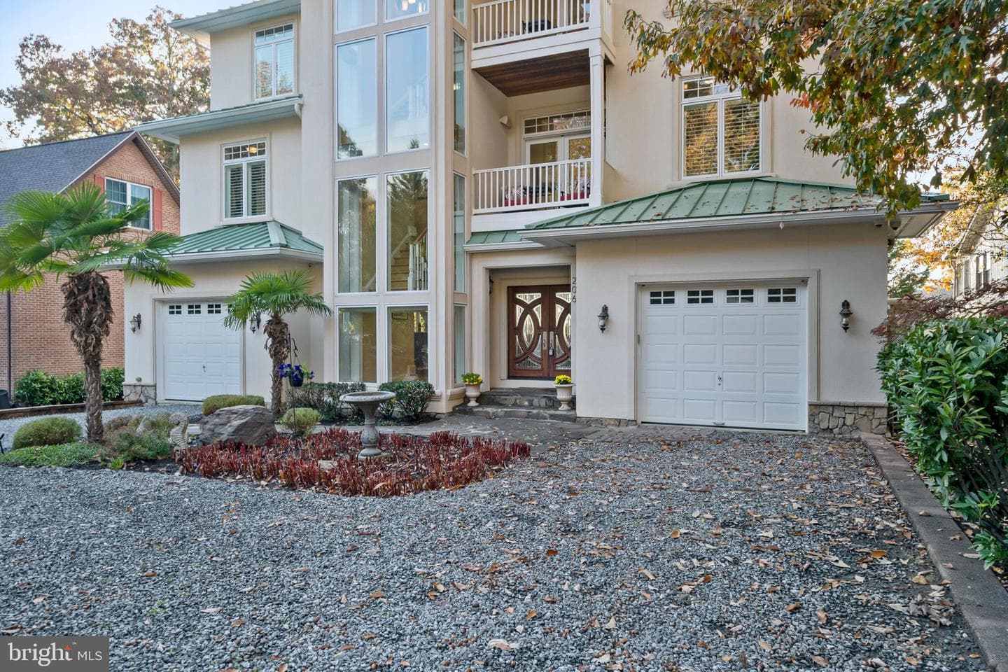 206 Harbor Drive photo 4
