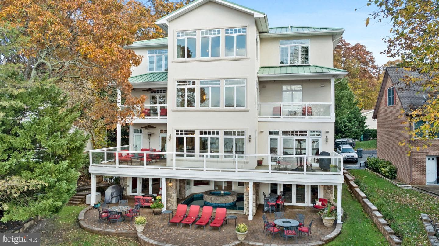 206 Harbor Drive photo 96
