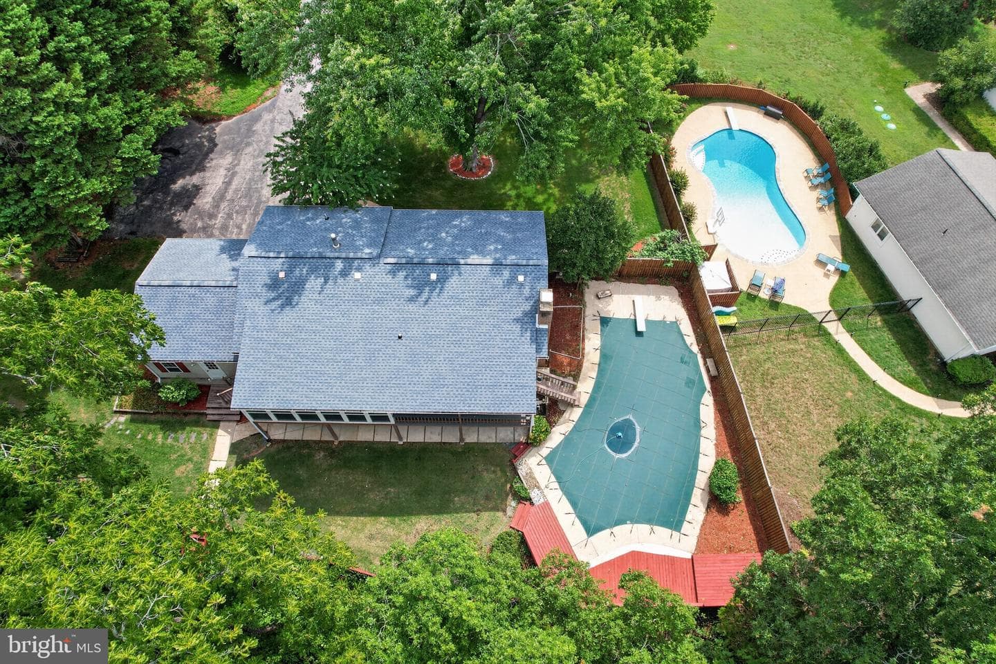 3925 Shamrock Court photo 4