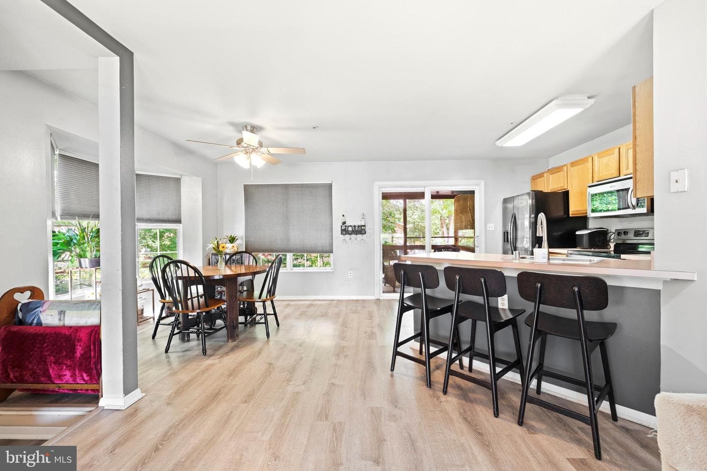 9432 Sea Breeze Court photo 12