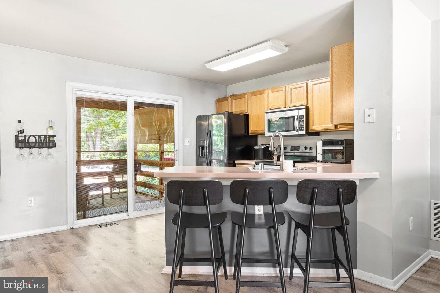 9432 Sea Breeze Court photo 17
